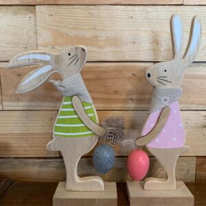 konijnen met paaseitje